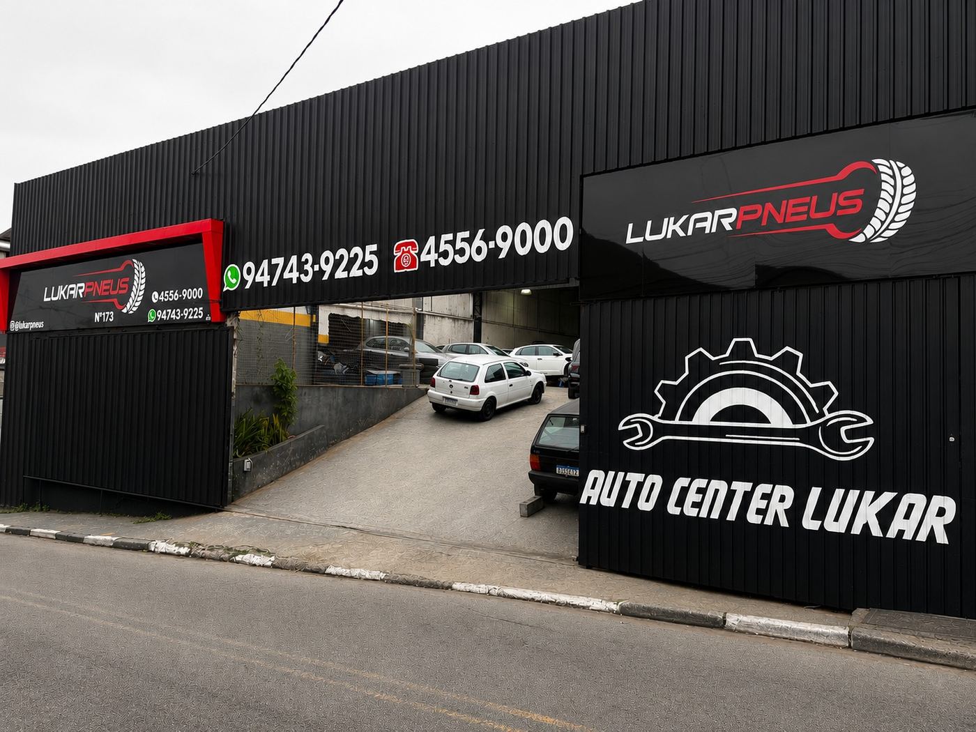 Fachada da Auto Center Lukar em Osasco